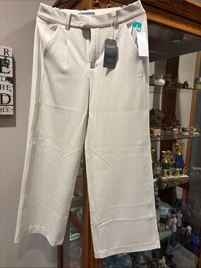 Wit & Wisdom Cream Wide-Leg Chinos